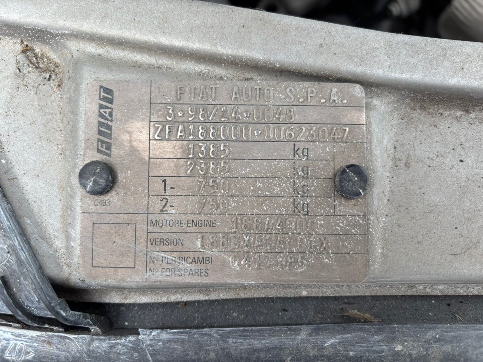 FIAT PUNTO BERLINA (188) 1.2 8V Active Motor 1,2 Ltr. - 44 kW CAT