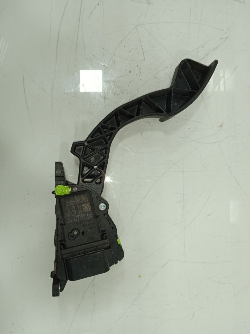 POTENCIOMETRO ACELERADOR FORD FOCUS SPORTBREAK (CAP) Trend