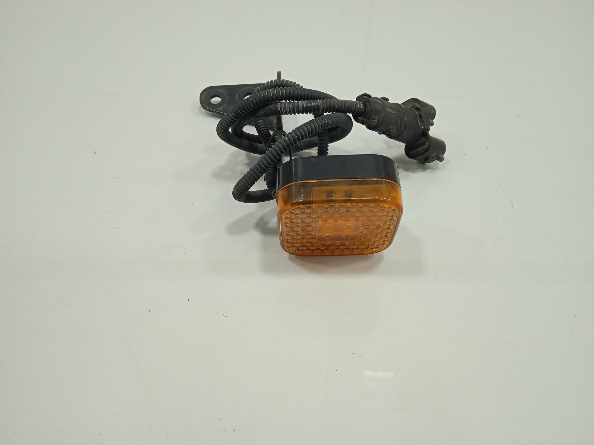 PILOTO INTERMITENTE MAN TGX 33.XXX FG /   6x4   BL XL