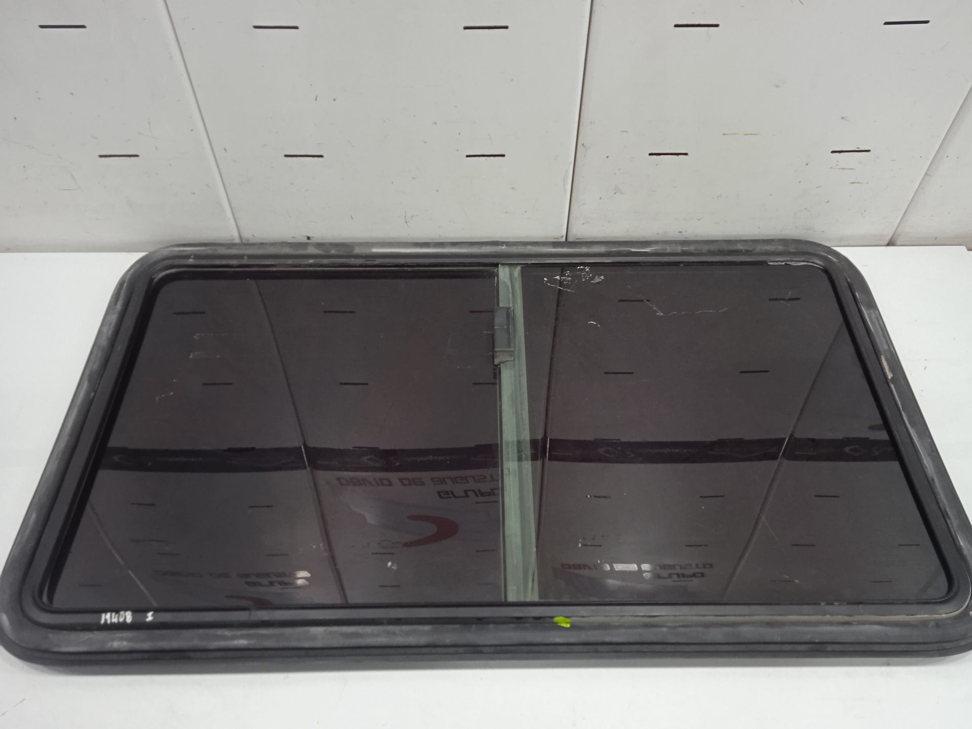 LUNA CUSTODIA TRASERA DERECHA IVECO DAILY CAJA ABIERTA *