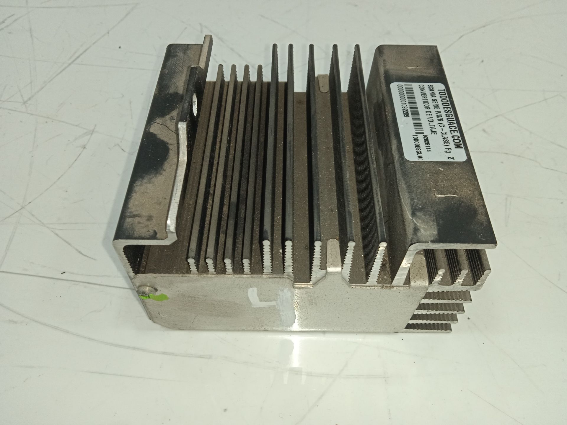 CONVERTIDOR DE VOLTAJE SCANIA SERIE P/G/R (C-CLASE) Fg  270  (4X2) Corto CP 13 / 14 B