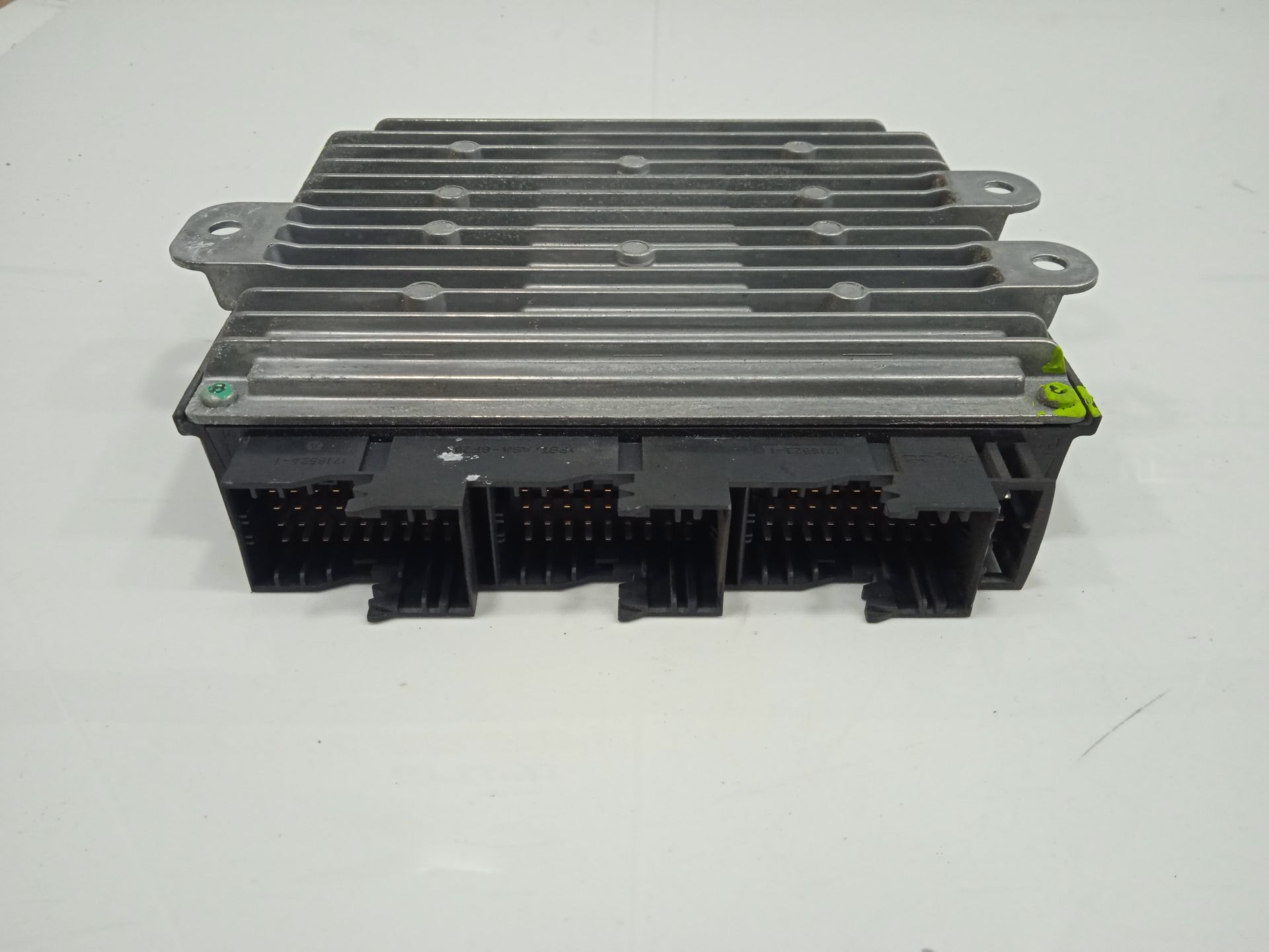 MODULO ELECTRONICO SCANIA SERIE P/G/R (C-CLASE) Fg  340  (4X2) Corto CP 13 / 14 B