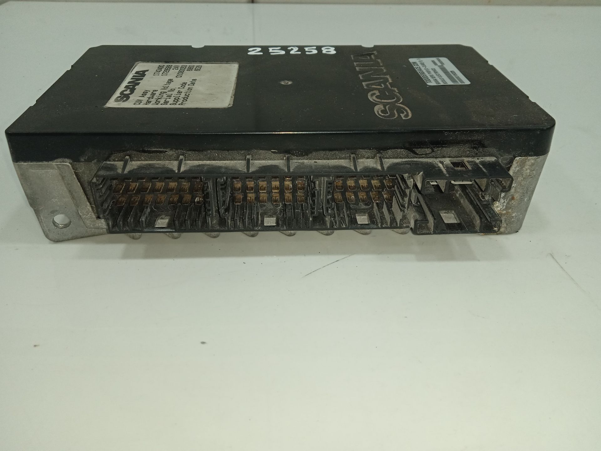 MODULO ELECTRONICO SCANIA SERIE P/G/R (C-CLASE) Fg  340  (4X2) Corto CP 13 / 14 B