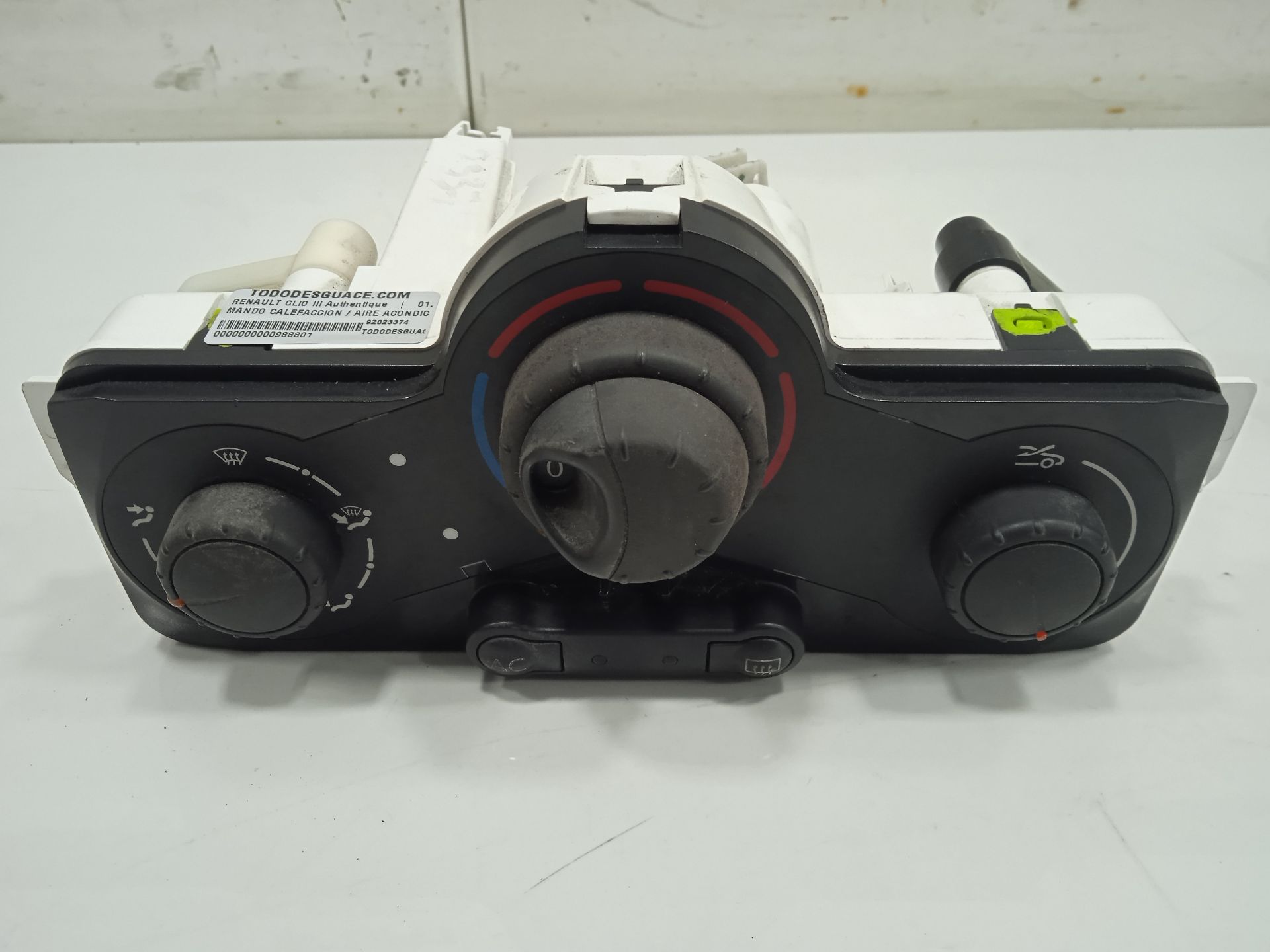 MANDO CALEFACCION / AIRE ACONDICIONADO RENAULT CLIO III Authentique