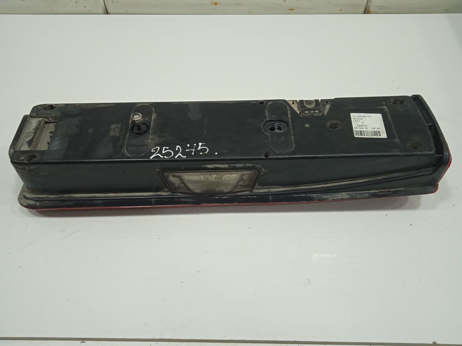 PILOTO TRASERO DERECHO RENAULT T 460 DTI 11 460 EURO VI