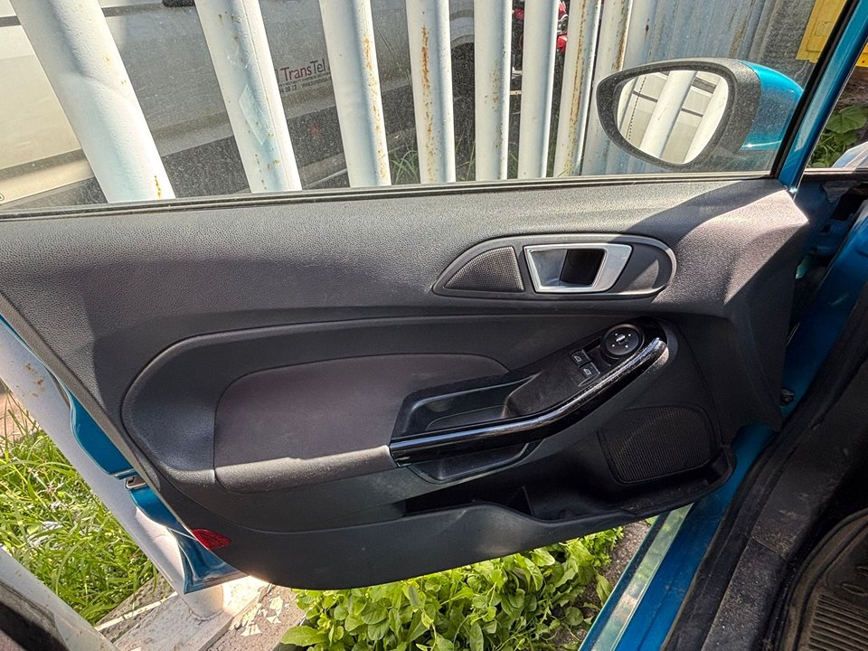 FORD FIESTA (CCN) Black Edition Motor 1,0 Ltr. - 74 kW EcoBoost CAT
