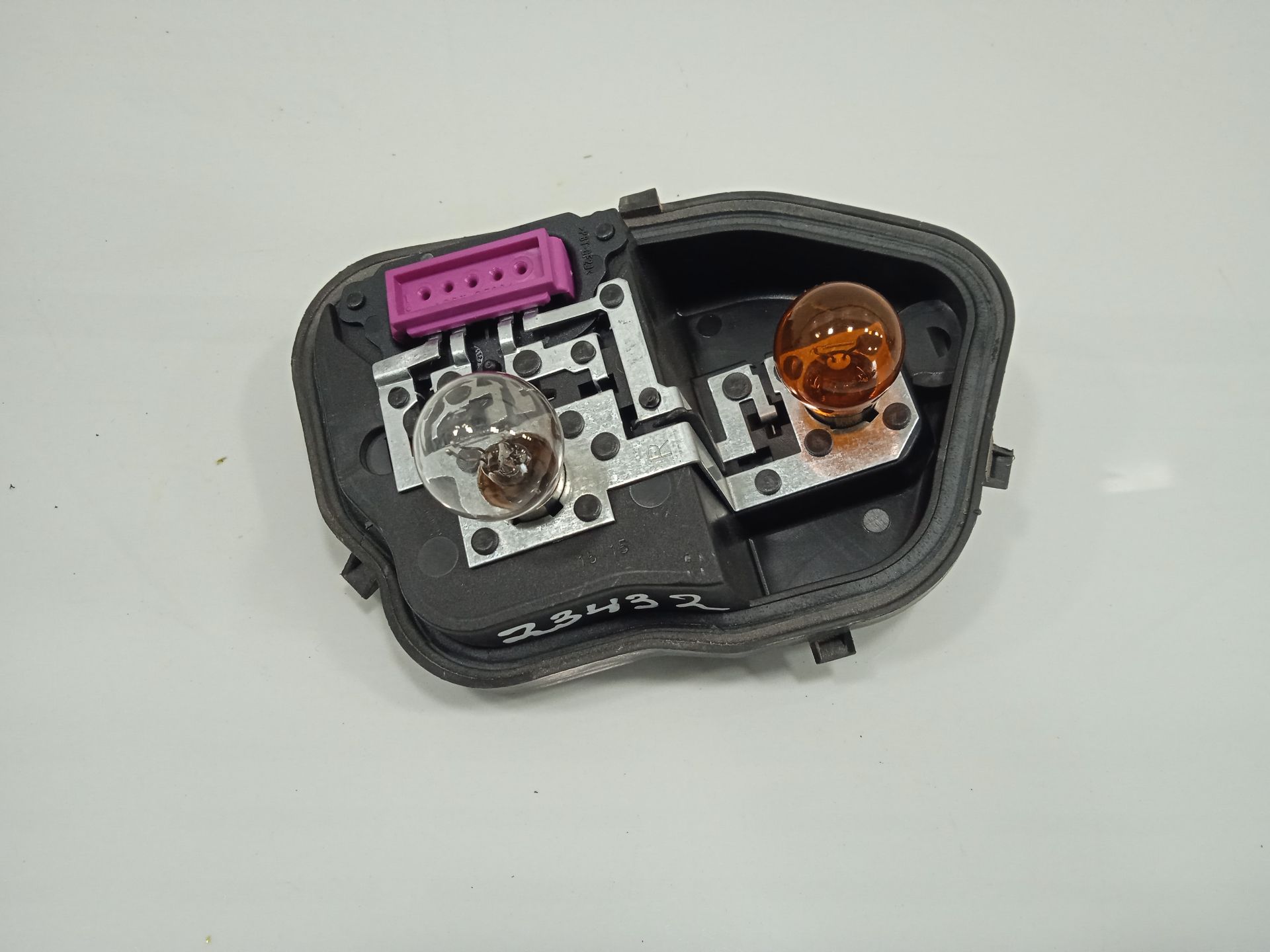 PORTALAMPARAS TRASERO DERECHO RENAULT MEGANE III BERLINA 5 P Dynamique