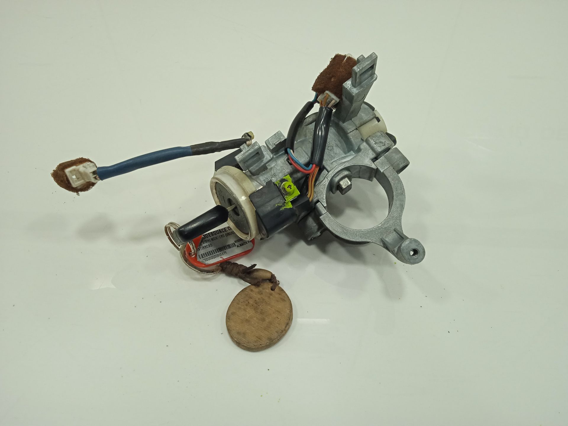 ANTIRROBO / LLAVE CONTACTO MITSUBISHI MONTERO (V60/V70) 3.2 DI-D GLX Hunter (5-ptas.)   |   10.01 - ...