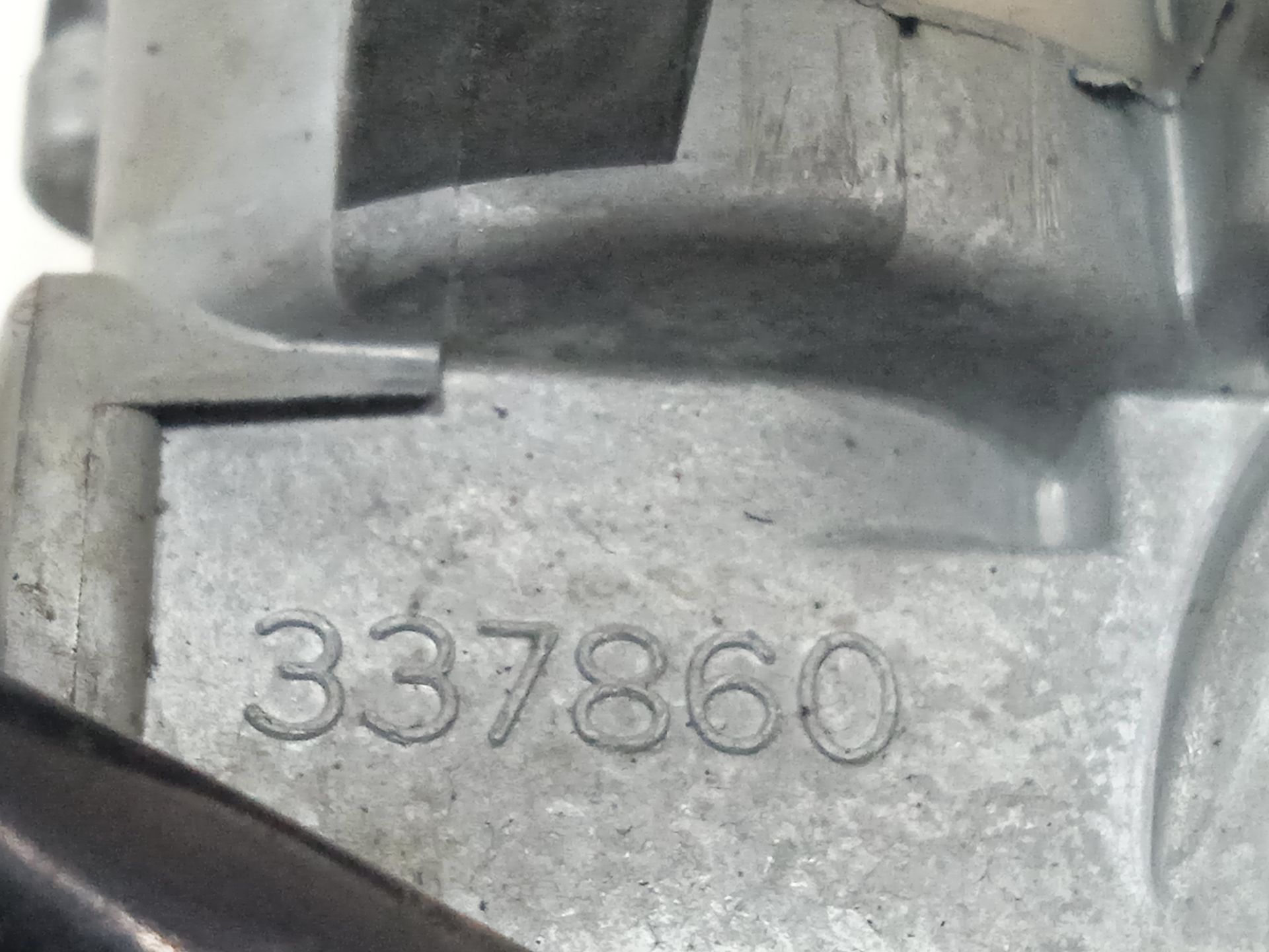 ANTIRROBO / LLAVE CONTACTO MITSUBISHI MONTERO (V60/V70) 3.2 DI-D GLX Hunter (5-ptas.)   |   10.01 - ...