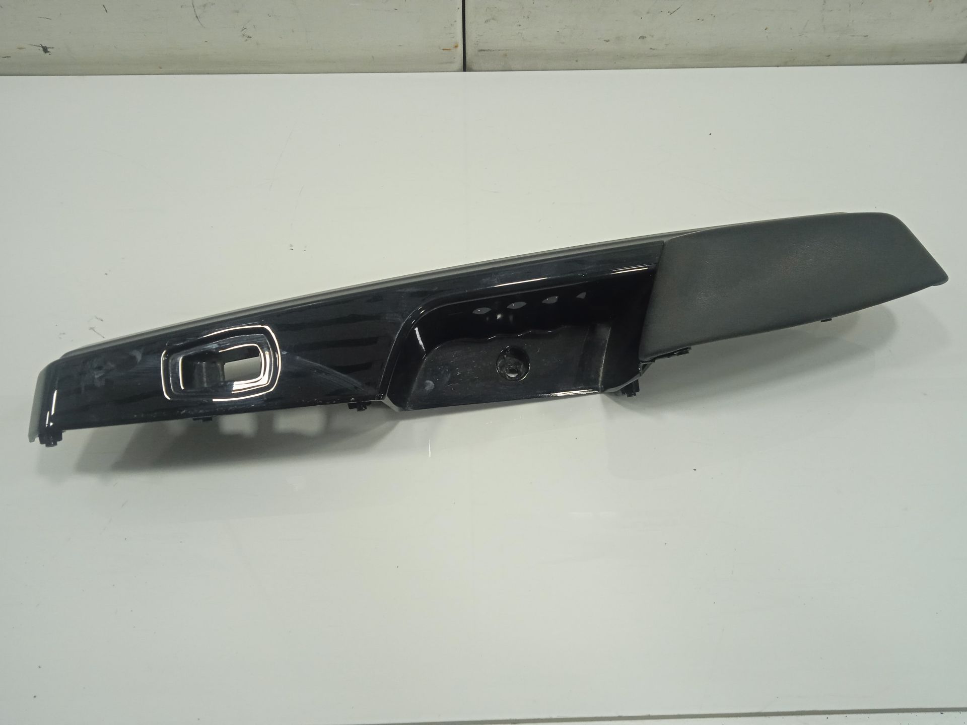 MOLDURA SSANGYONG XLV PREMIUM 4X2
