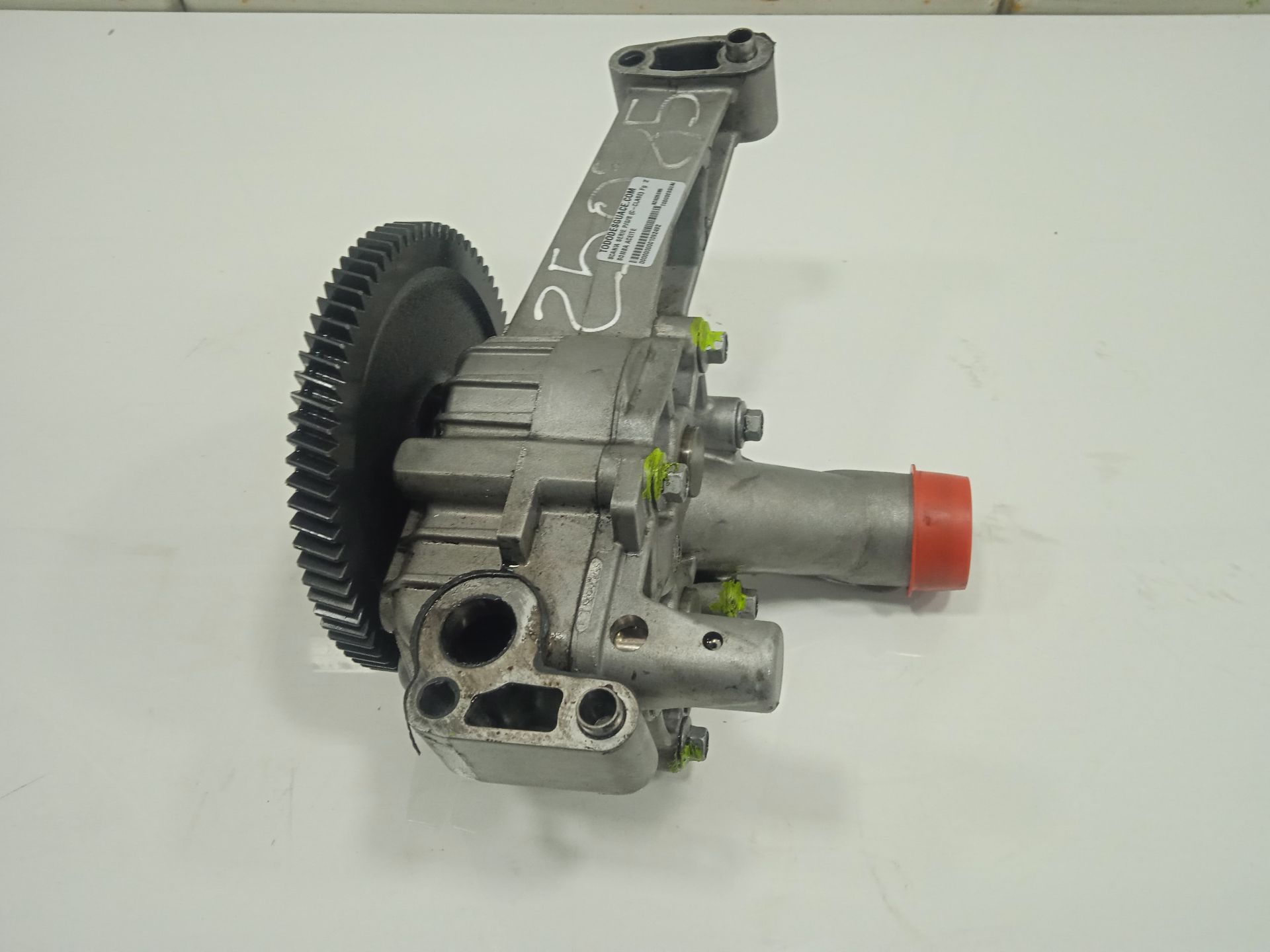 BOMBA ACEITE SCANIA SERIE P/G/R (C-CLASE) Fg  270  (4X2) Corto CP 13 / 14 B