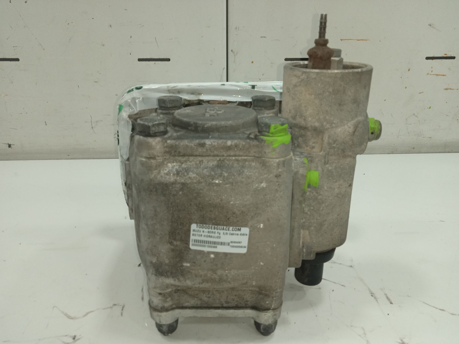 TOMA FUERZA ISUZU N-SERIE Fg  3,5t Cabina doble