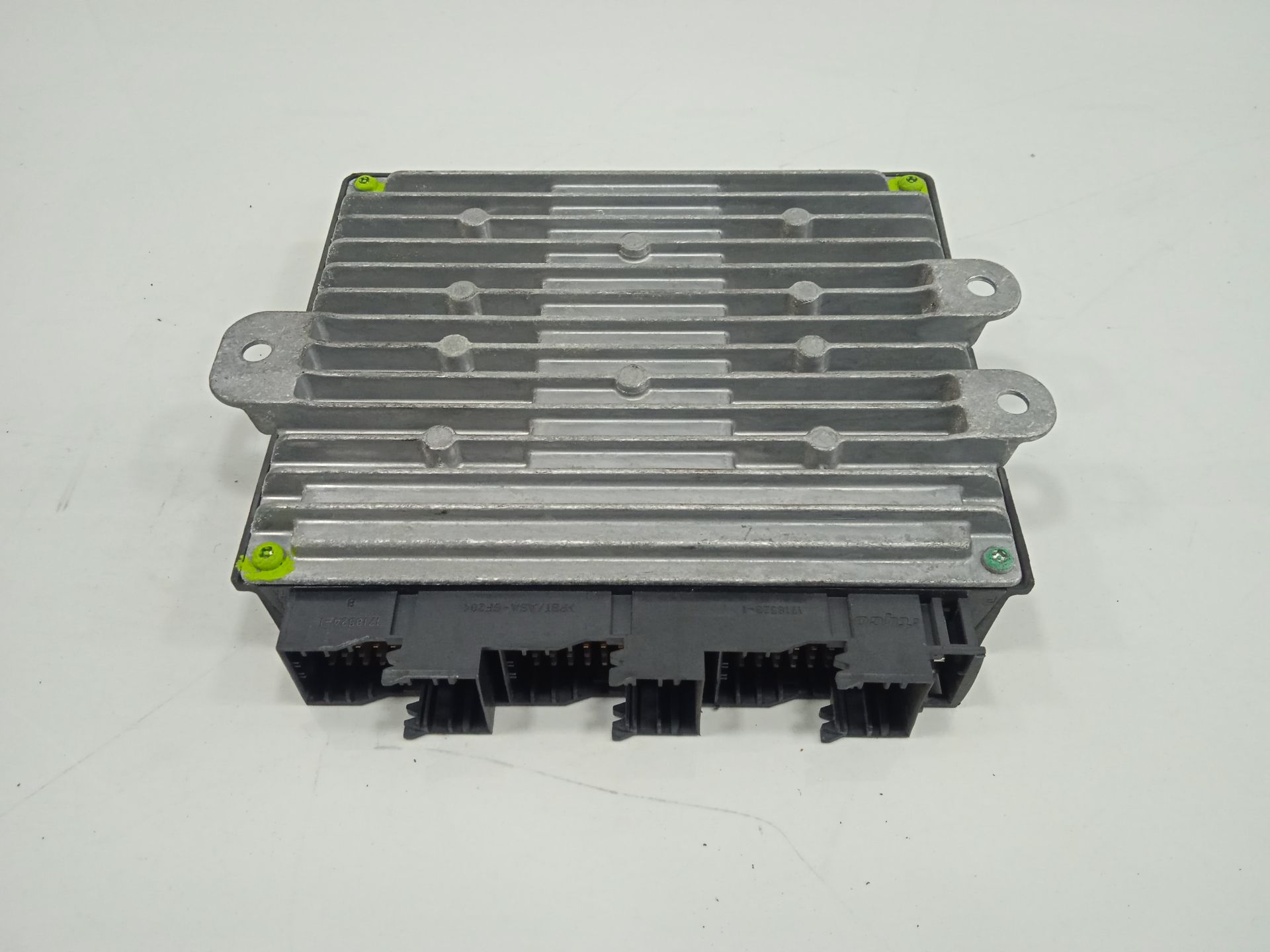 MODULO ELECTRONICO SCANIA SERIE P/G/R (C-CLASE) Fg  270  (4X2) Corto CP 13 / 14 B