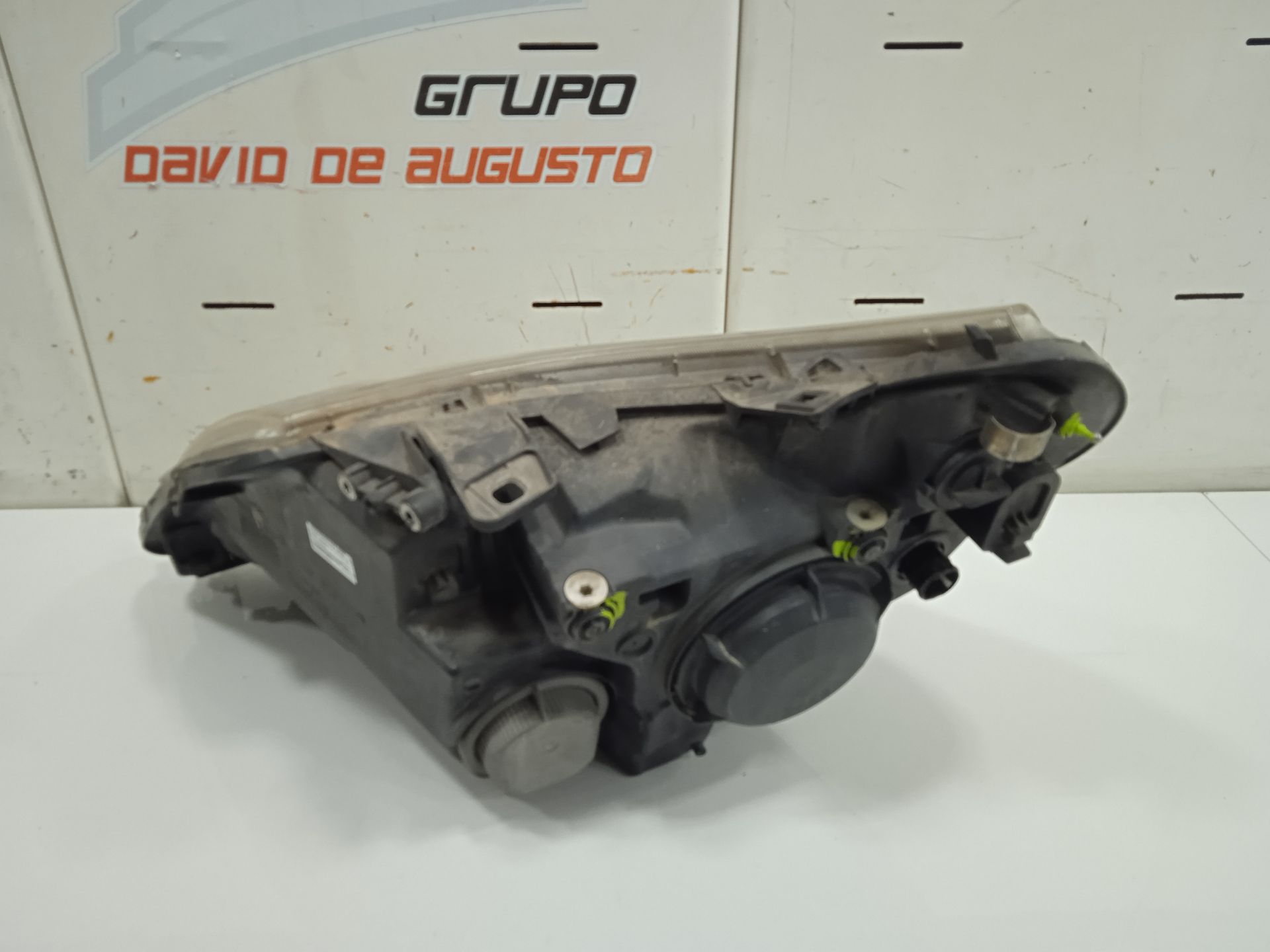 FARO DERECHO PEUGEOT BOXER CAJA CERRADA (RS 3000) (330/333) 2007 ->) HDi (333)