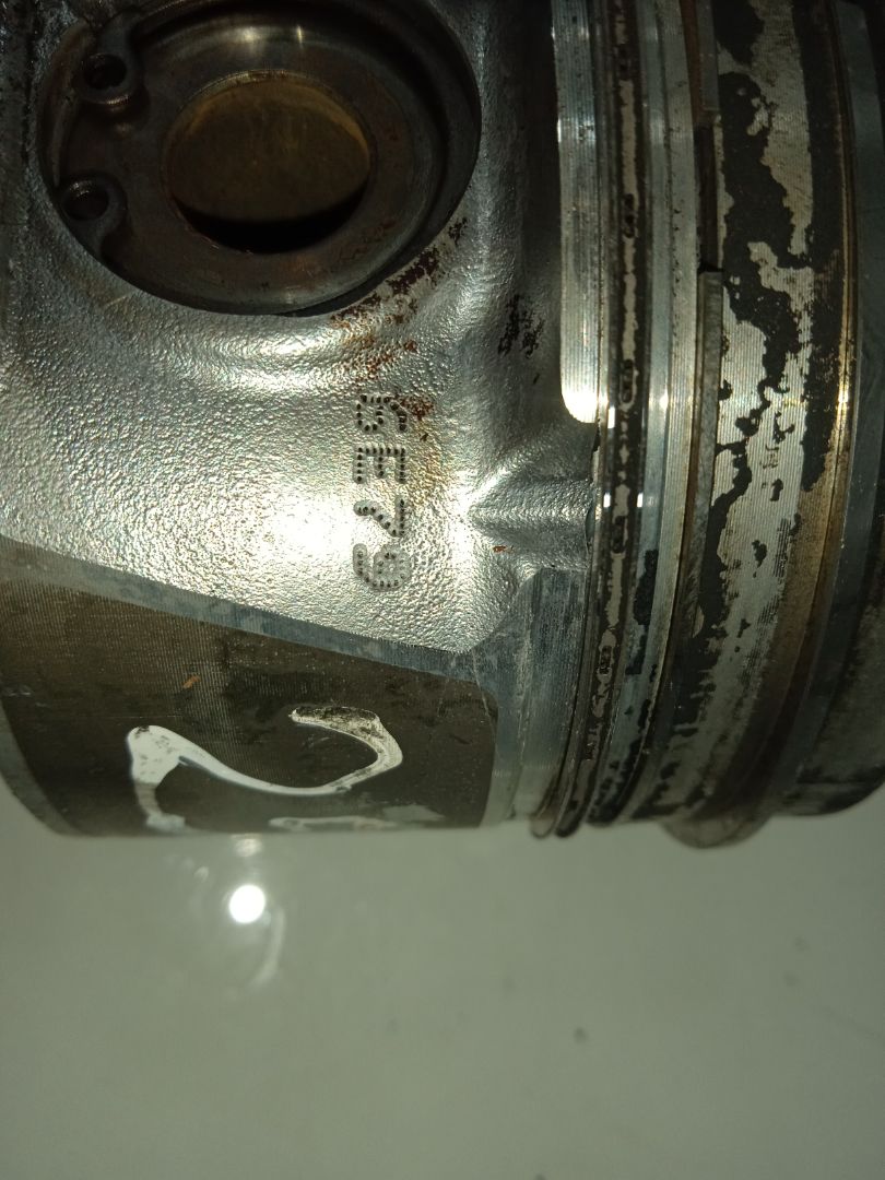 PISTON Y BIELA MAZDA CX-3 Center-Line