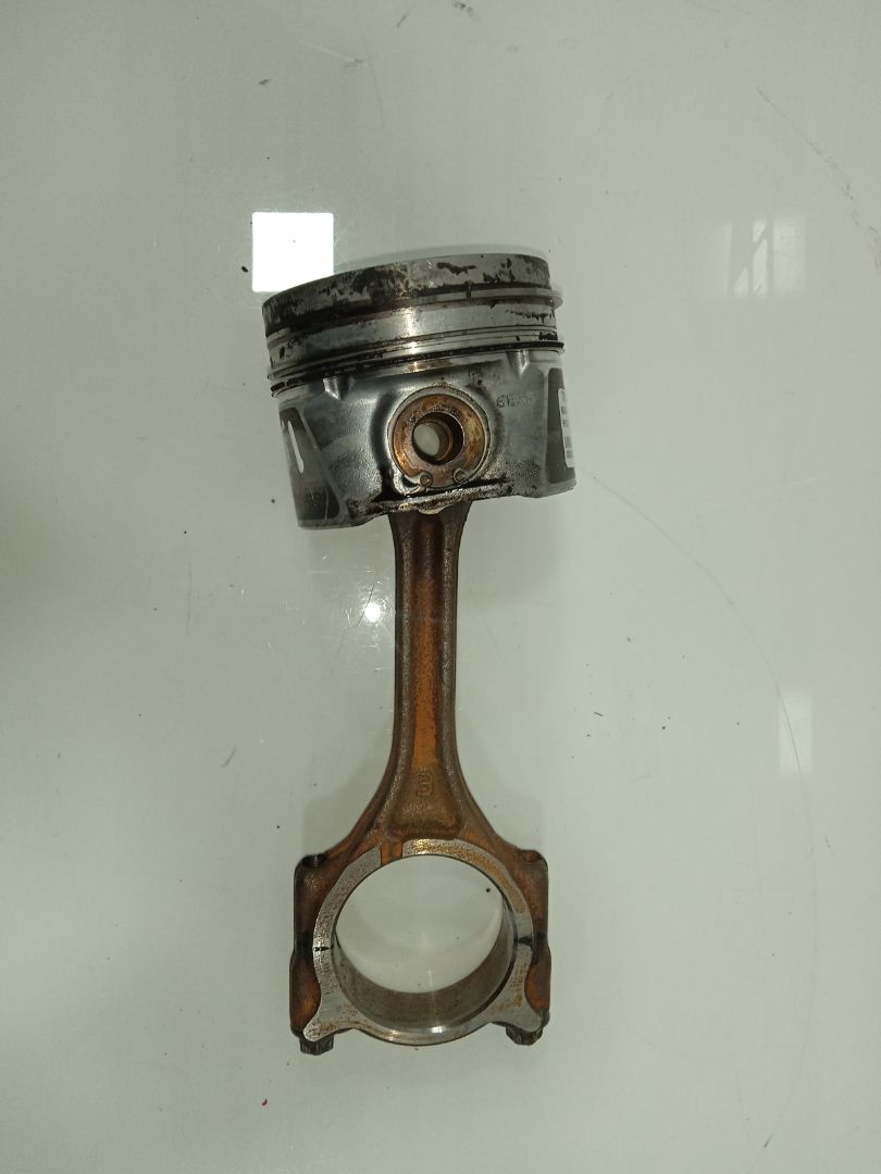 PISTON Y BIELA MAZDA CX-3 Center-Line