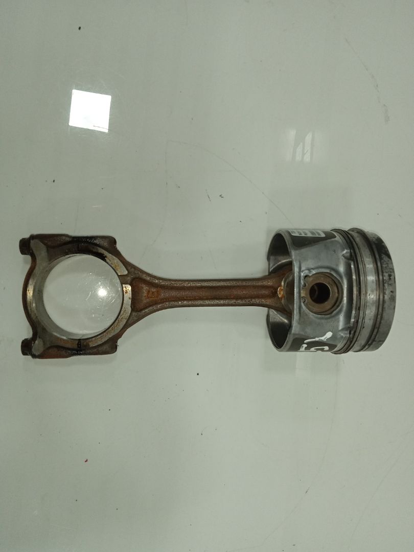 PISTON Y BIELA MAZDA CX-3 Center-Line