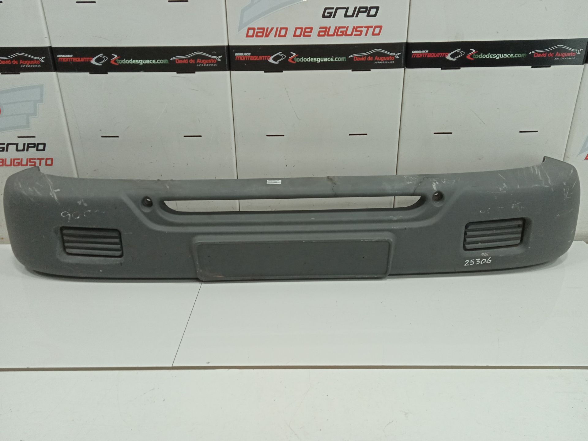 PARAGOLPES DELANTERO NISSAN CABSTAR E Cabina doble Cabina doble