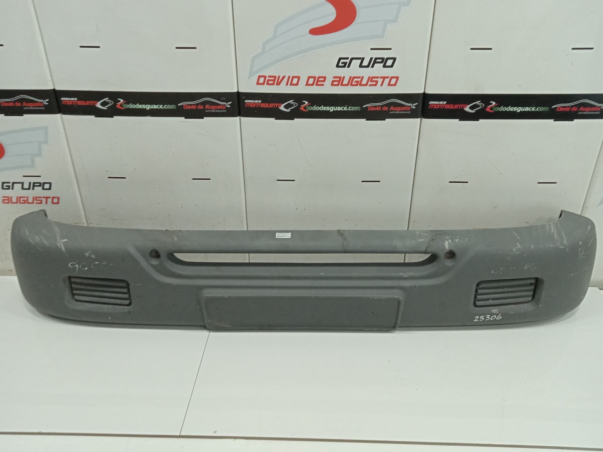 PARAGOLPES DELANTERO NISSAN CABSTAR E Cabina doble Cabina doble