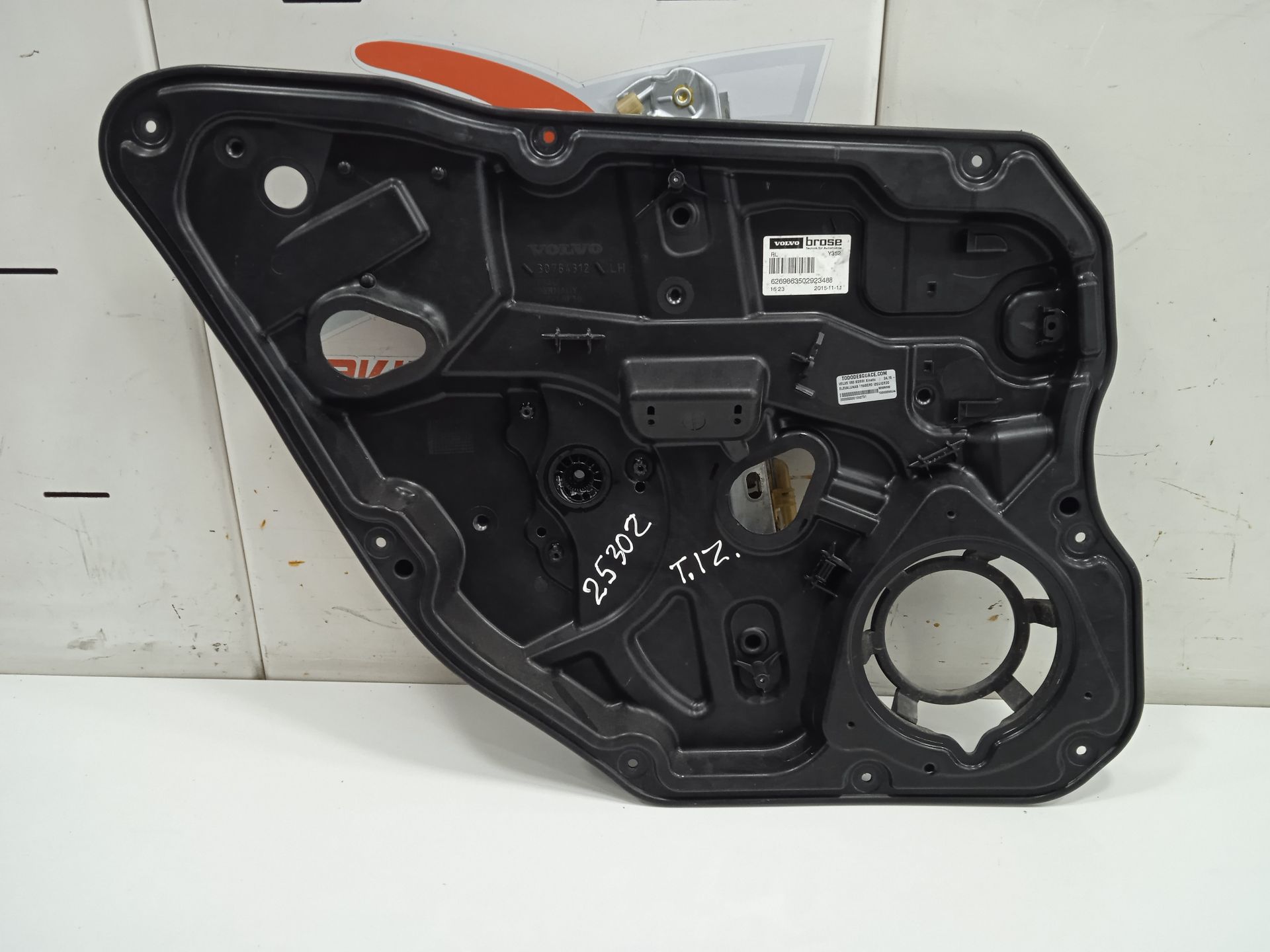 ELEVALUNAS TRASERO IZQUIERDO VOLVO V60 KOMBI Kinetic