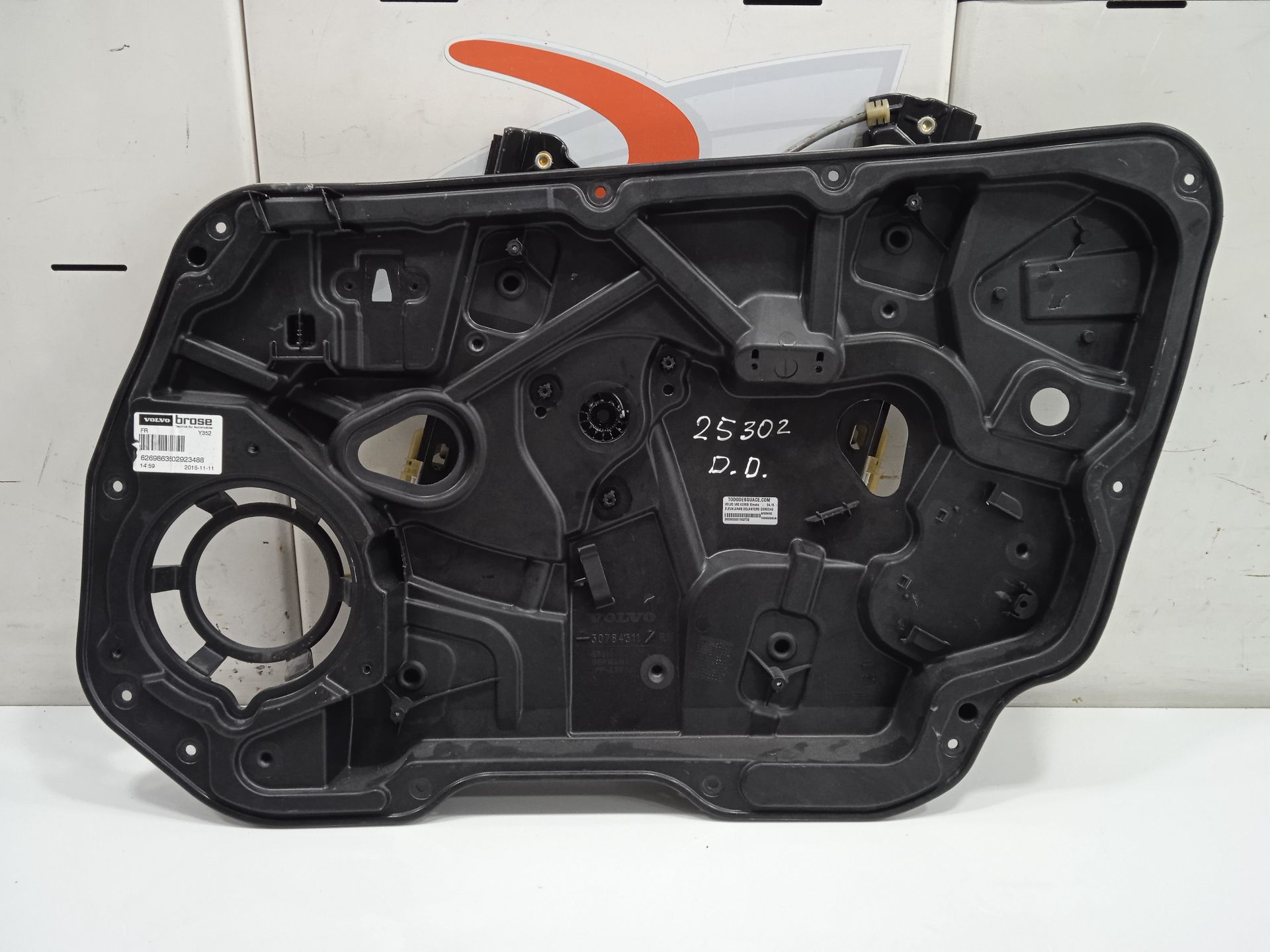 ELEVALUNAS DELANTERO DERECHO VOLVO V60 KOMBI Kinetic