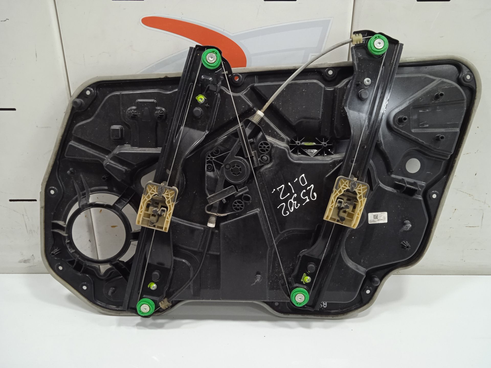 ELEVALUNAS DELANTERO IZQUIERDO VOLVO V60 KOMBI Kinetic