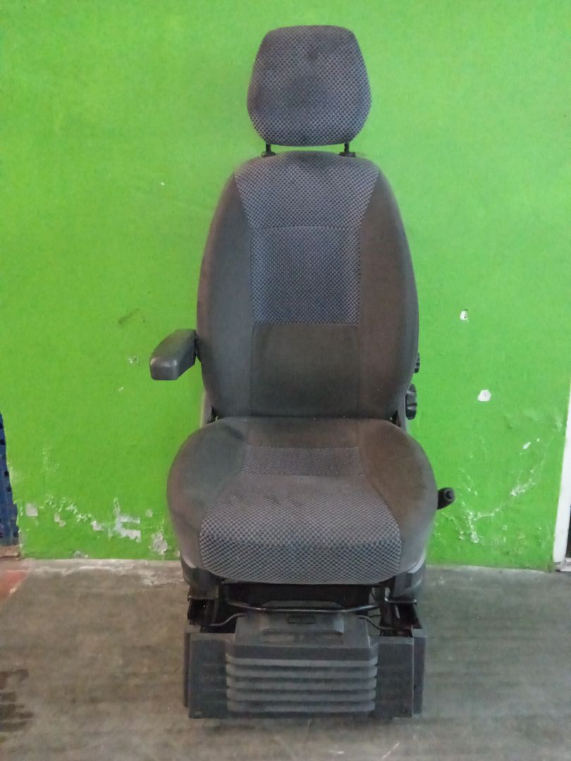 ASIENTO DELANTERO IZQUIERDO PEUGEOT BOXER CAJA CERRADA (RS 3000) (330/333) 2007 ->) HDi (333)