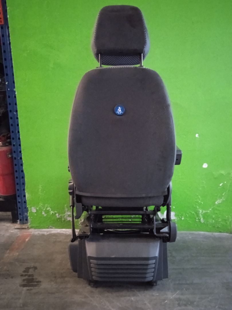ASIENTO DELANTERO IZQUIERDO PEUGEOT BOXER CAJA CERRADA (RS 3000) (330/333) 2007 ->) HDi (333)