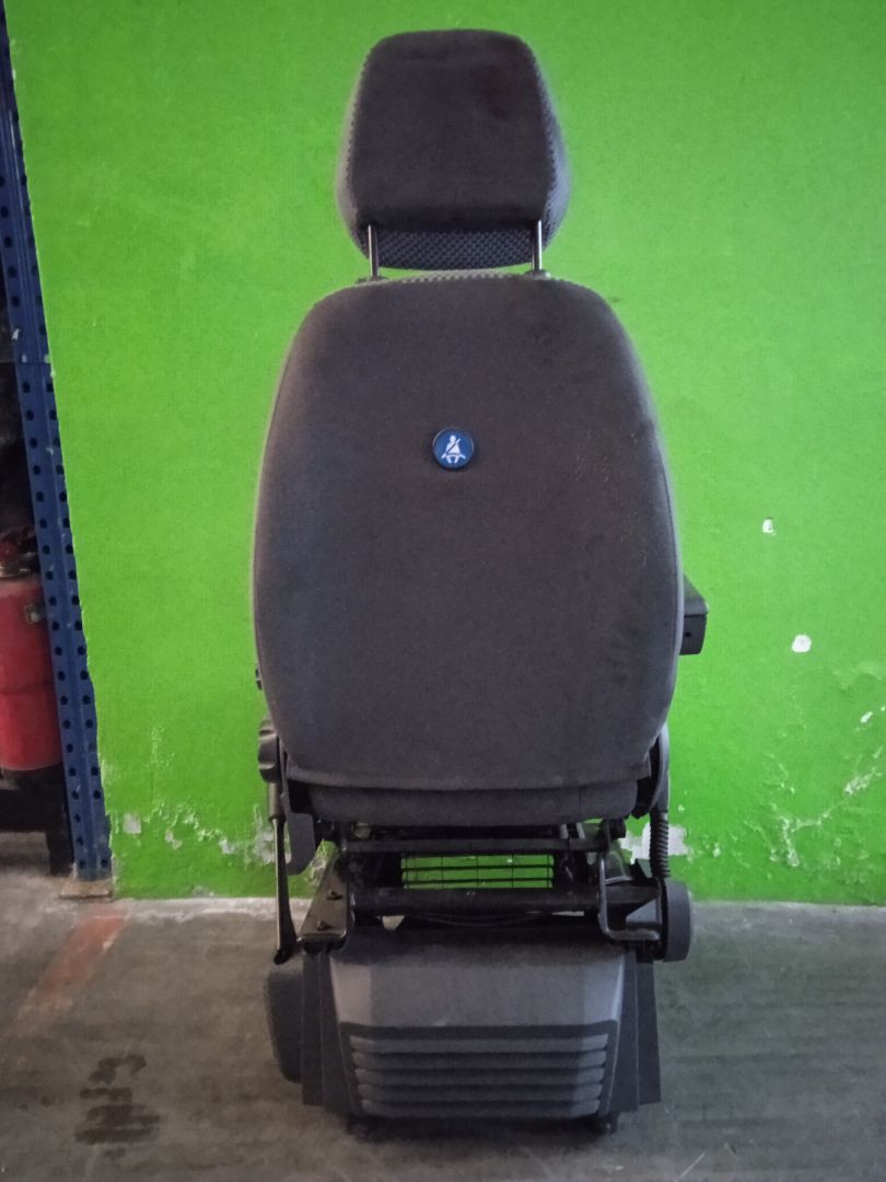 ASIENTO DELANTERO IZQUIERDO PEUGEOT BOXER CAJA CERRADA (RS 3000) (330/333) 2007 ->) HDi (333)
