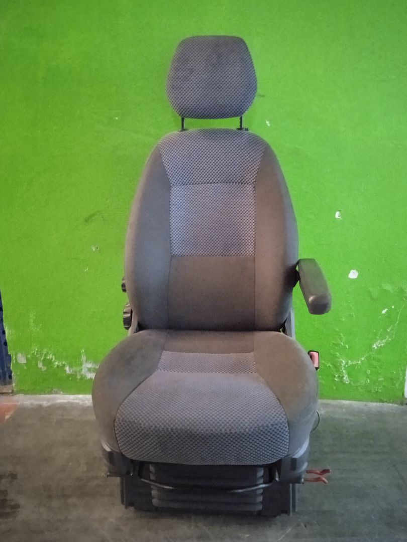 ASIENTO DELANTERO DERECHO PEUGEOT BOXER CAJA CERRADA (RS 3000) (330/333) 2007 ->) HDi (333)
