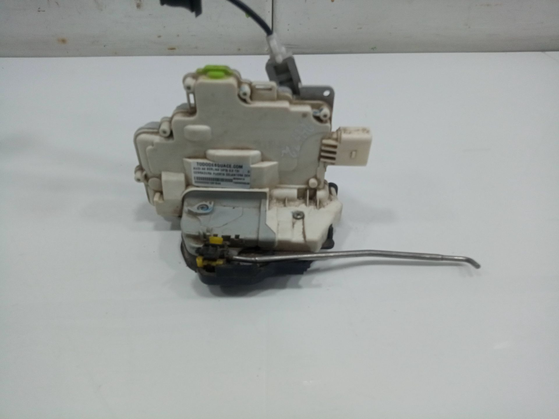 CERRADURA PUERTA DELANTERA DERECHA AUDI A6 BERLINA (4F2) 2.0 TDI