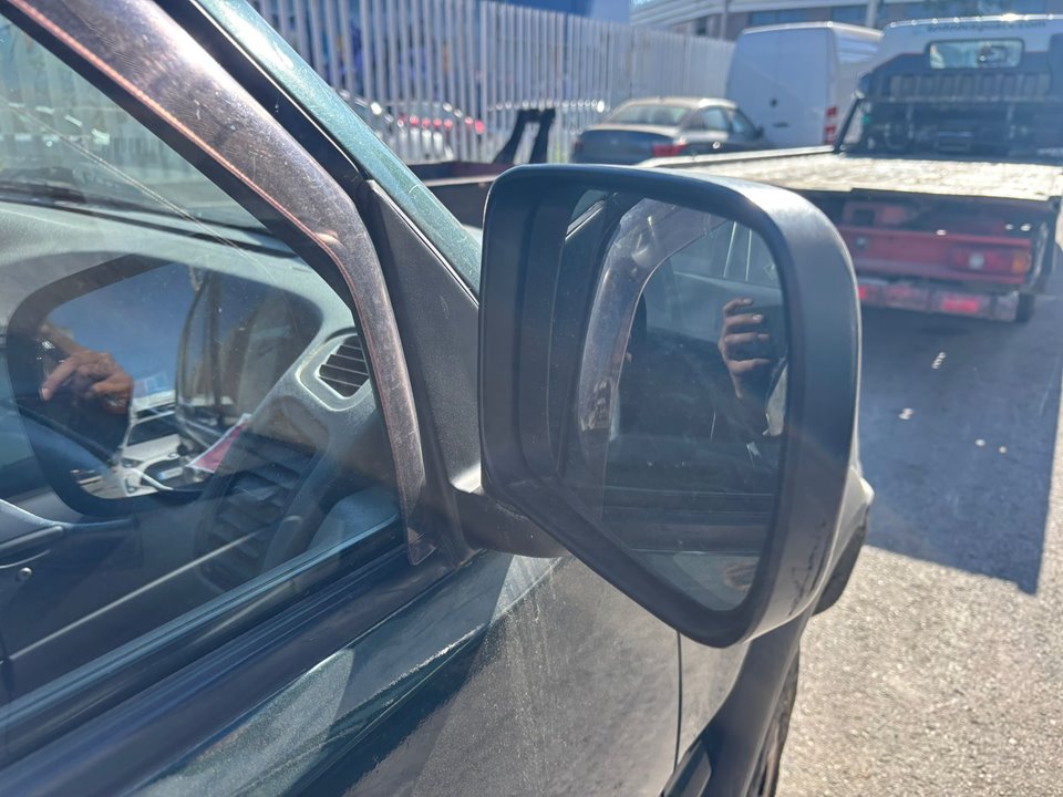 NISSAN TERRANO/TERRANO.II (R20) Aventura Motor 2,7 Ltr. - 92 kW Turbodiesel