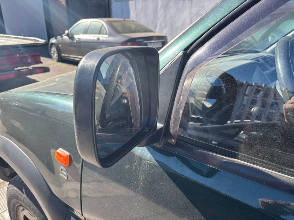NISSAN TERRANO/TERRANO.II (R20) Aventura Motor 2,7 Ltr. - 92 kW Turbodiesel