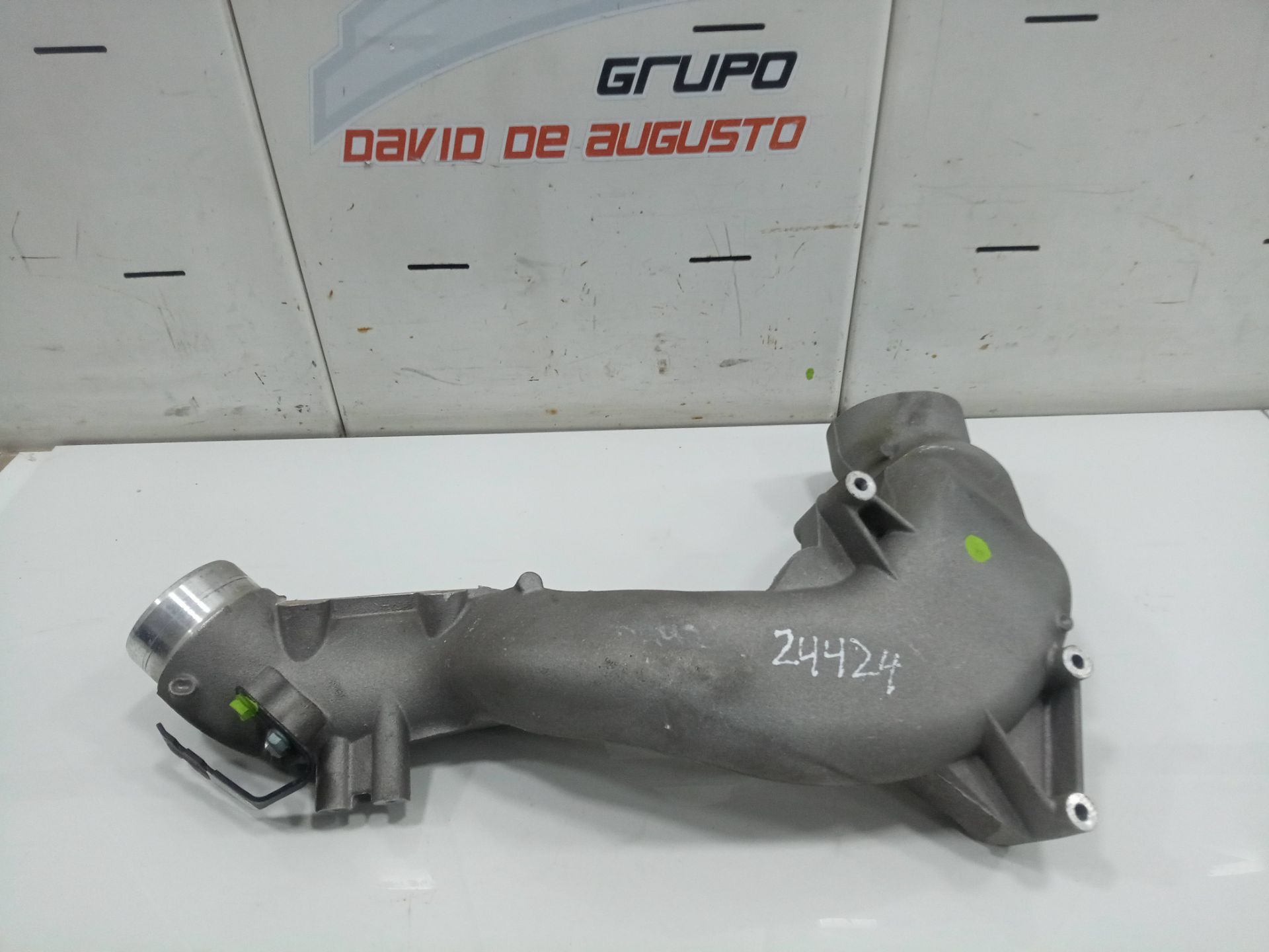 TUBO ADMISION MAN TGS 18.XXX FSA / 4x2   LLS M (Largura mediana)