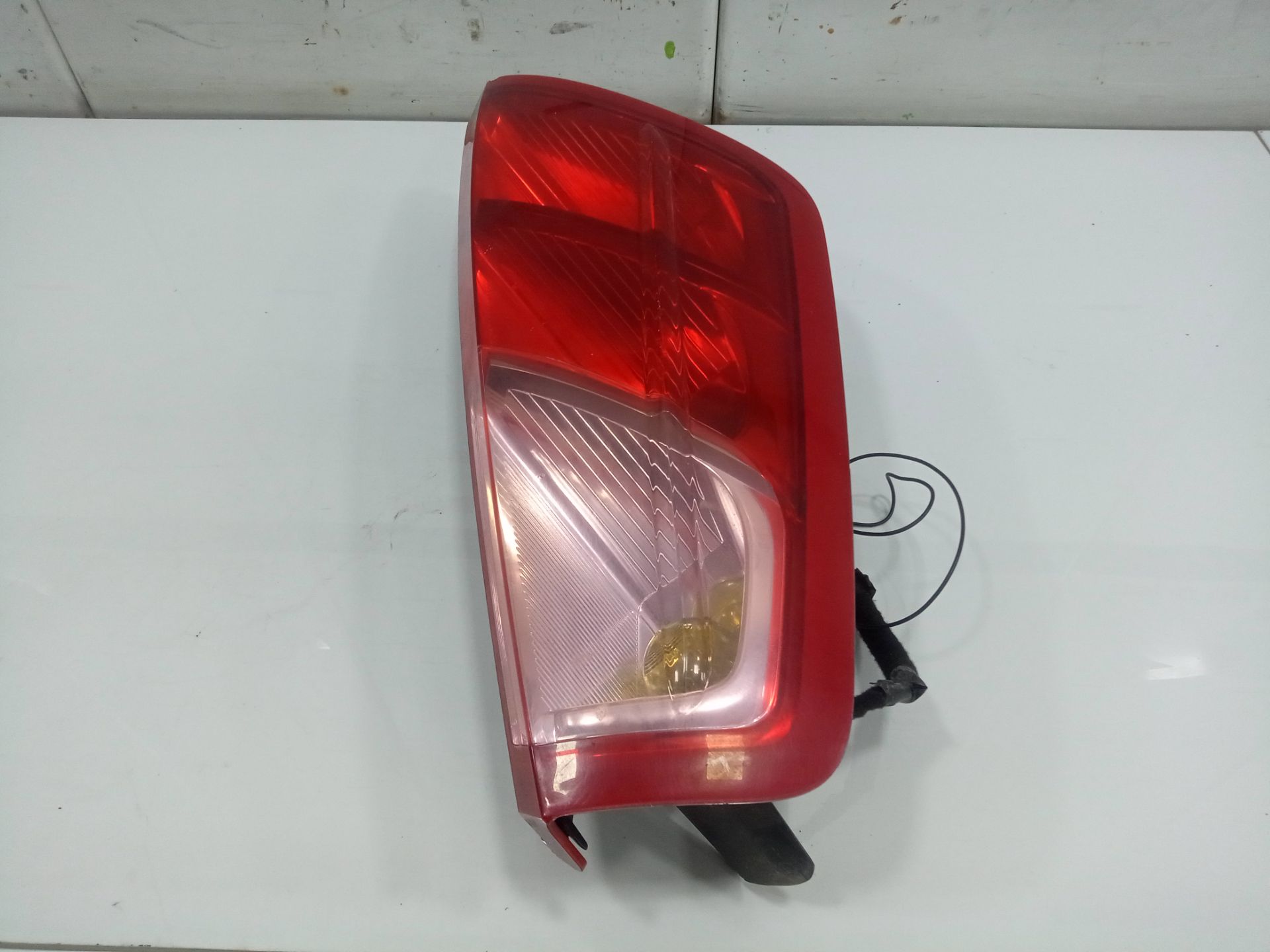 PILOTO TRASERO IZQUIERDO FIAT GRANDE PUNTO (199) *   |   0.05 - ...