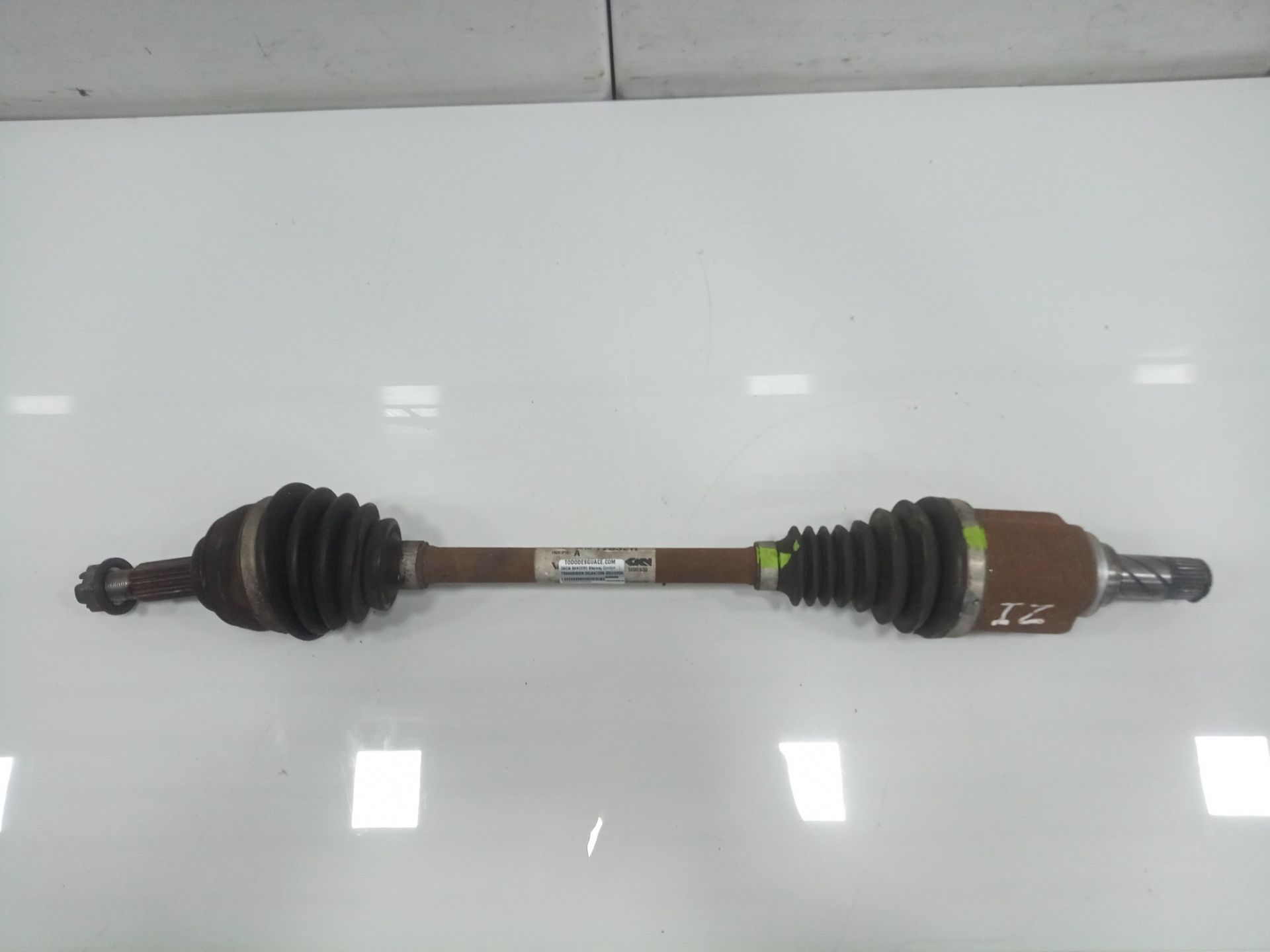 TRANSMISION DELANTERA IZQUIERDA DACIA SANDERO Stepway Comfort
