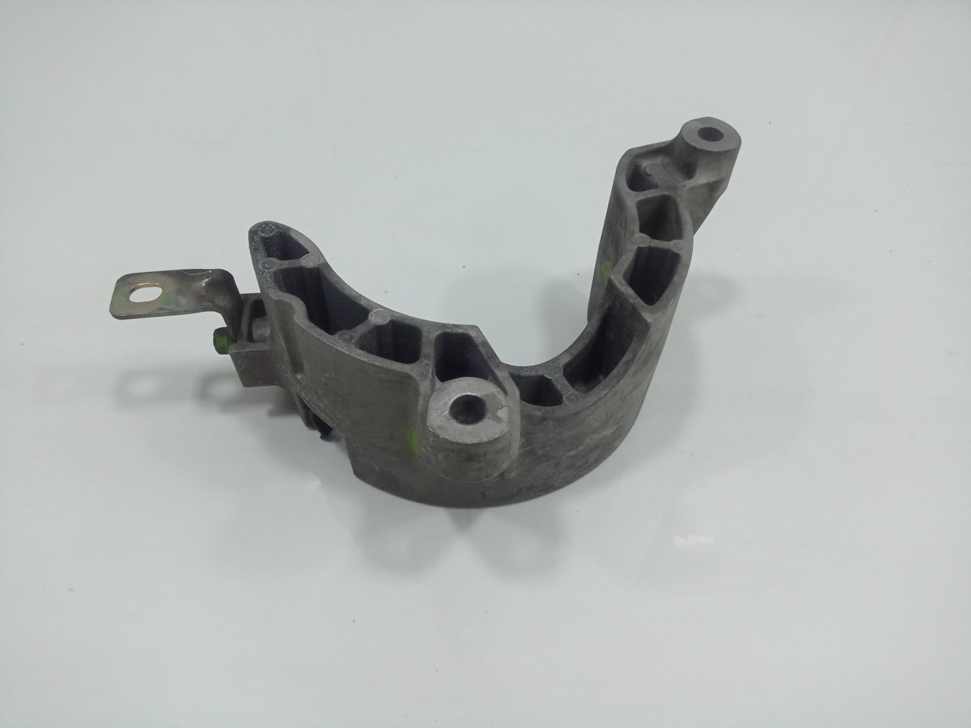 SOPORTE ALTERNADOR PORSCHE CAYENNE (TYP 9PA) S
