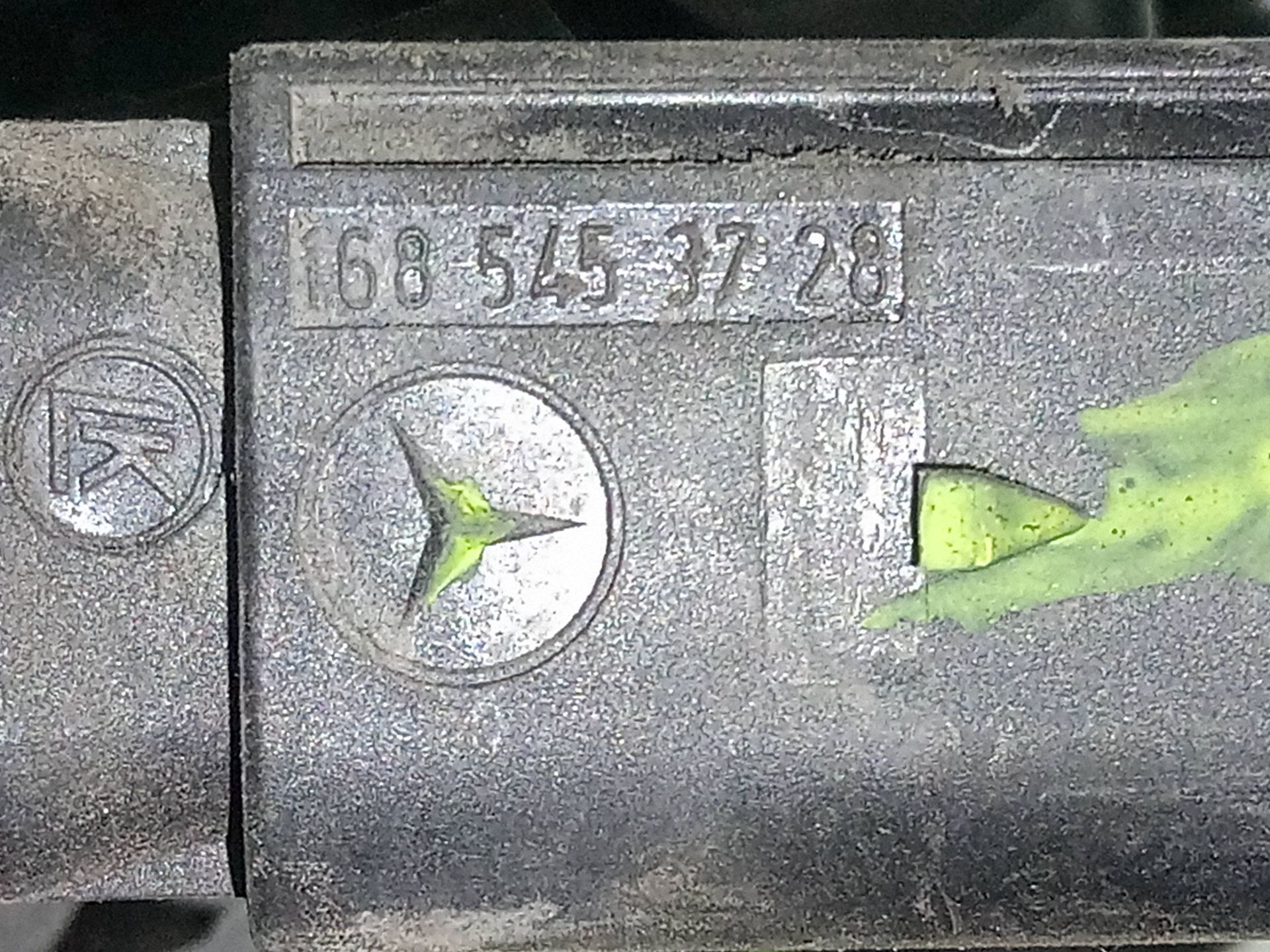 COMPRESOR DE SUSPENSION NEUMATICA IVECO DAILY CAJA ABIERTA *
