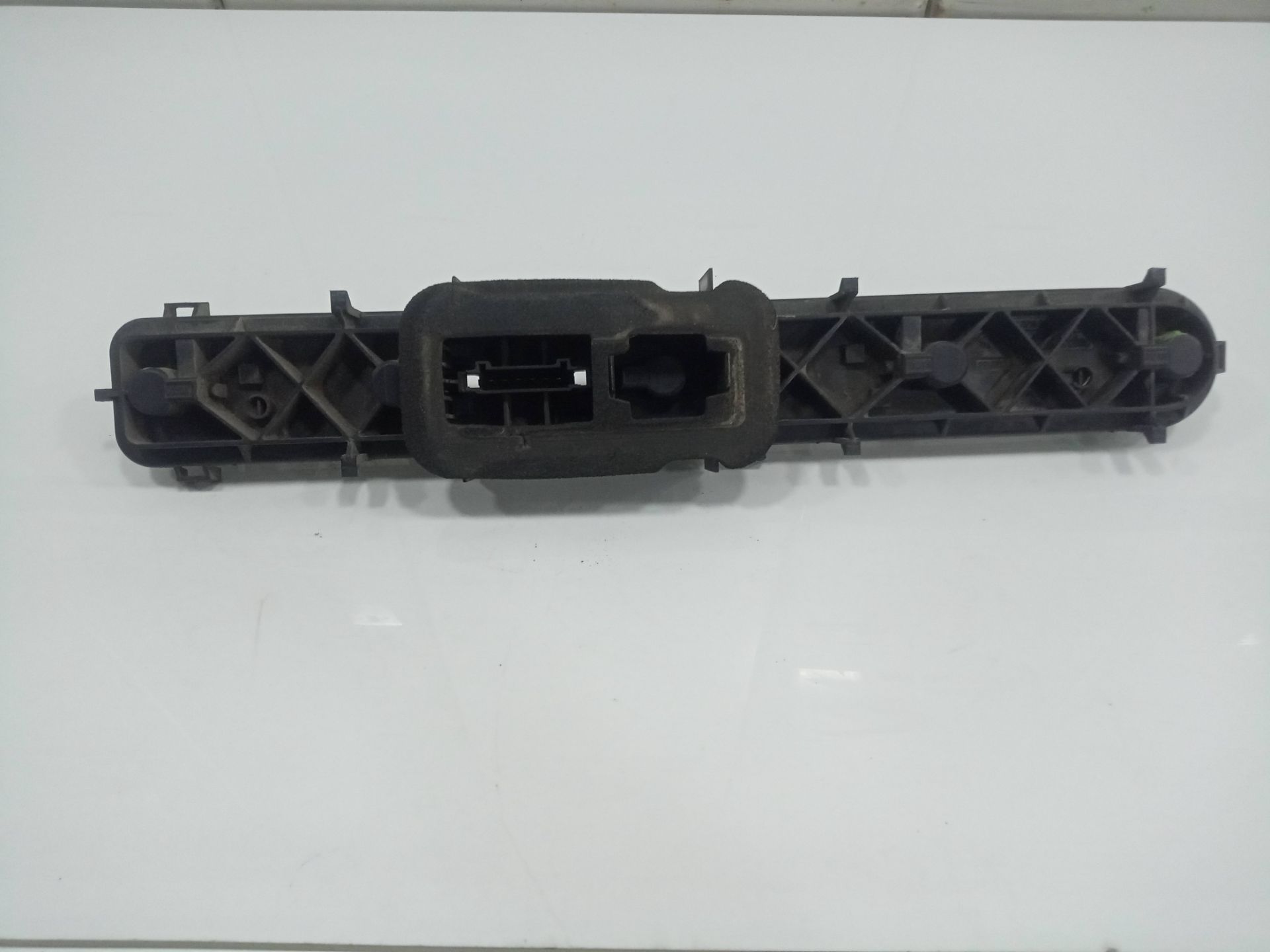 PORTALAMPARAS TRASERO IZQUIERDO MERCEDES-BENZ SPRINTERII COMBI (DESDE 01.06) 211/215 CDI (906.711/713)