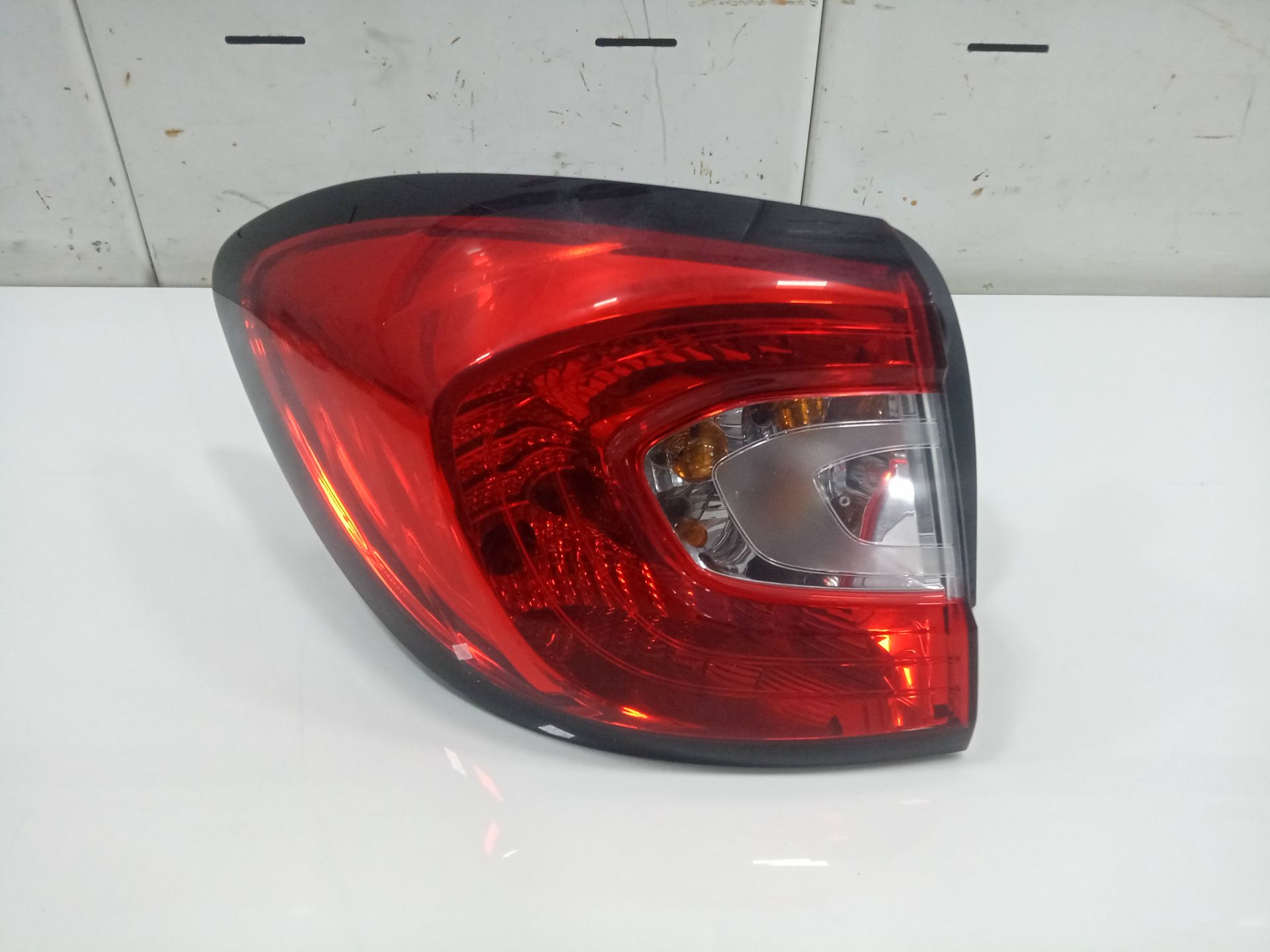 PILOTO TRASERO IZQUIERDO RENAULT CAPTUR Adventure   |   10.13 - 12.16
