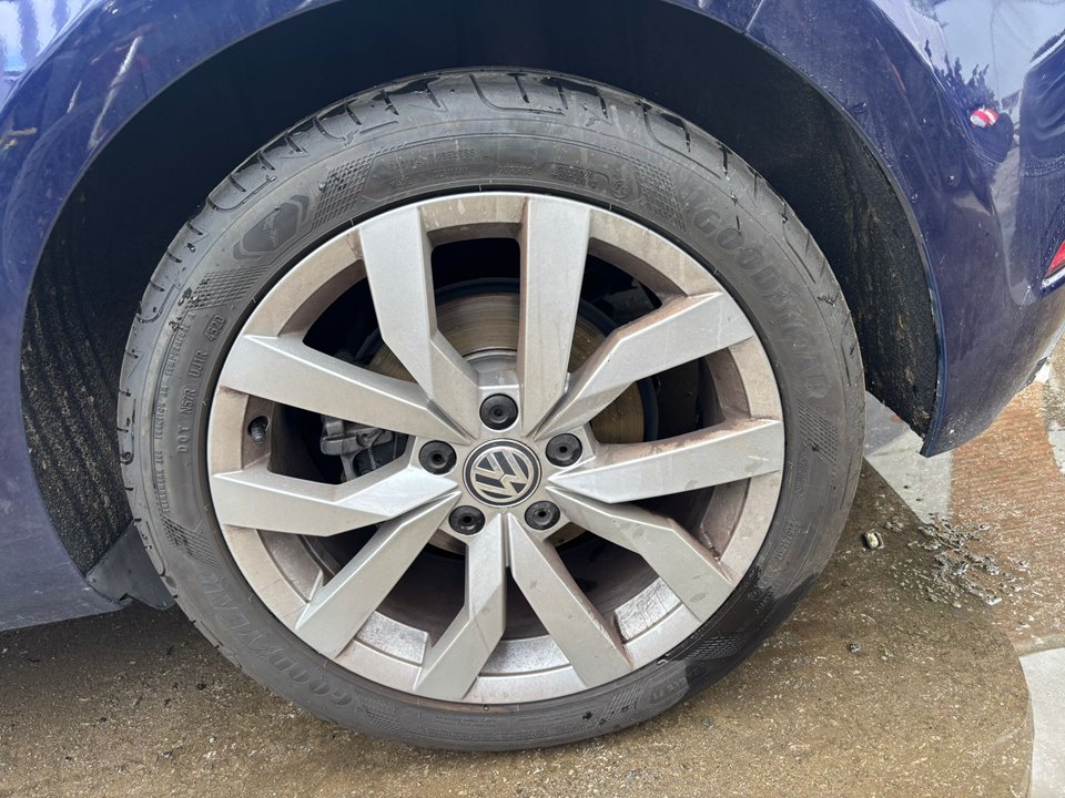 VOLKSWAGEN GOLF VII SPORTSVAN Advance Motor 2,0 Ltr. - 110 kW TDI