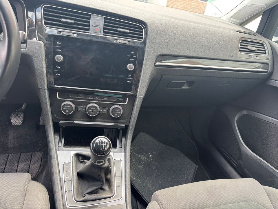 VOLKSWAGEN GOLF VII SPORTSVAN Advance Motor 2,0 Ltr. - 110 kW TDI