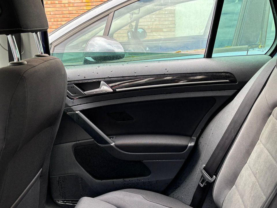 VOLKSWAGEN GOLF VII SPORTSVAN Advance Motor 2,0 Ltr. - 110 kW TDI