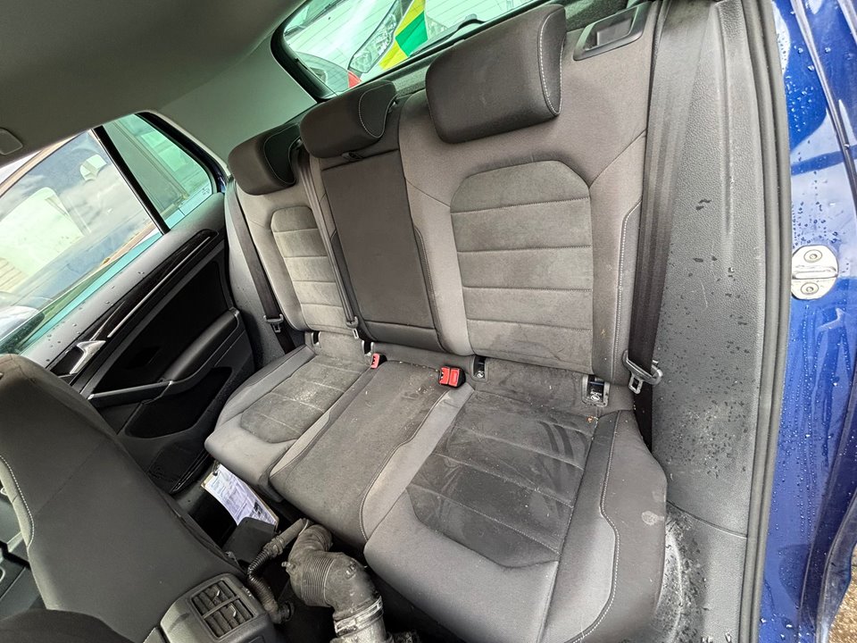 VOLKSWAGEN GOLF VII SPORTSVAN Advance Motor 2,0 Ltr. - 110 kW TDI