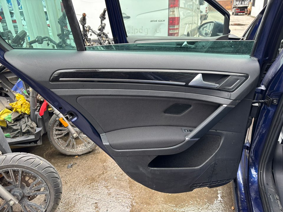 VOLKSWAGEN GOLF VII SPORTSVAN Advance Motor 2,0 Ltr. - 110 kW TDI