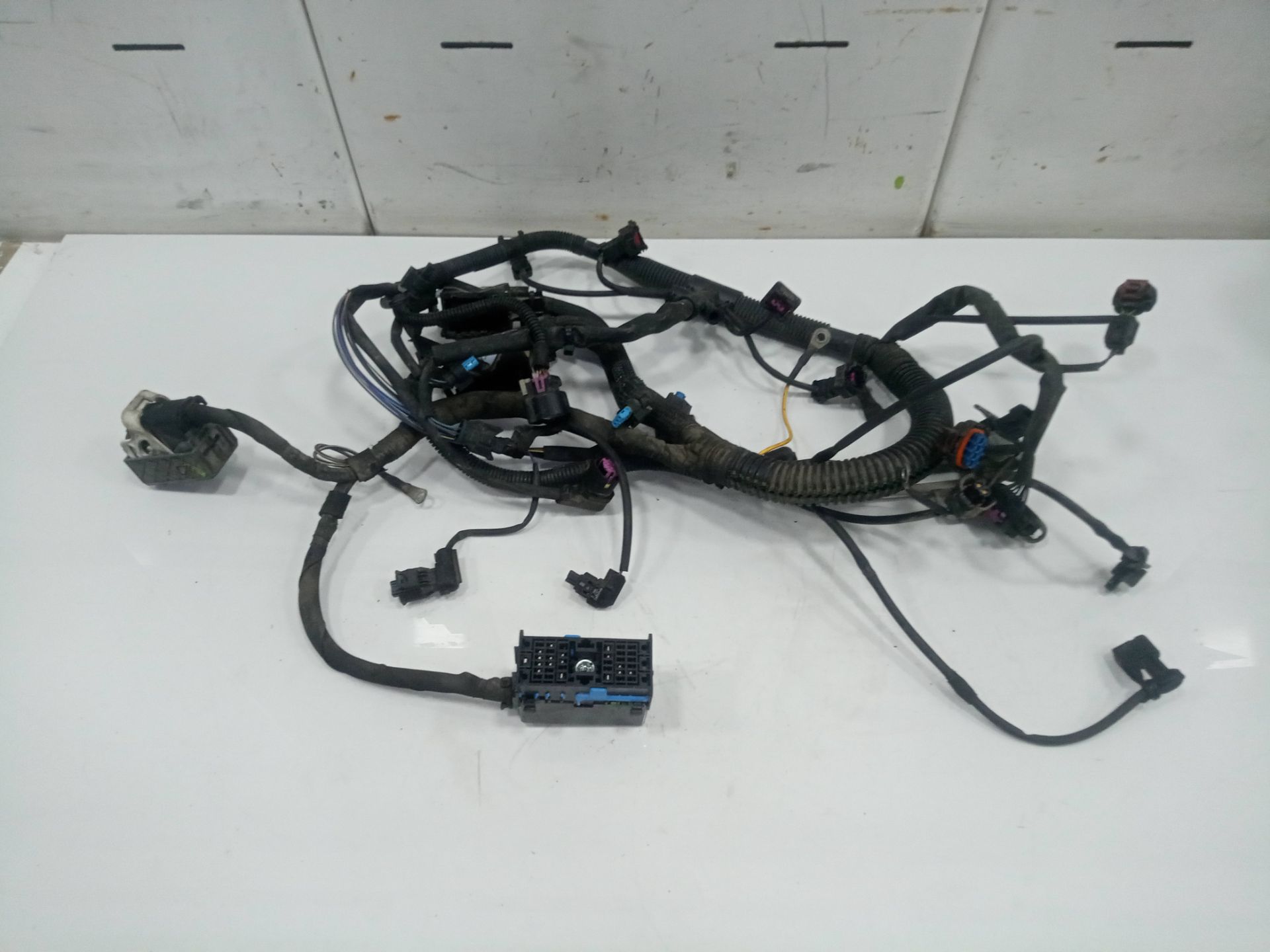 INSTALACION ELECTRICA MOTOR OPEL CORSA E Selective