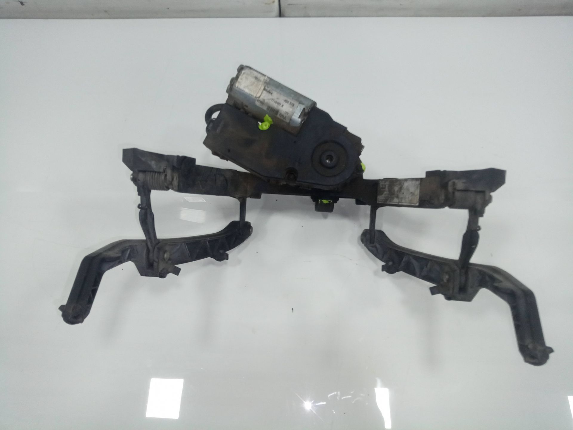 MOTOR LIMPIA DELANTERO