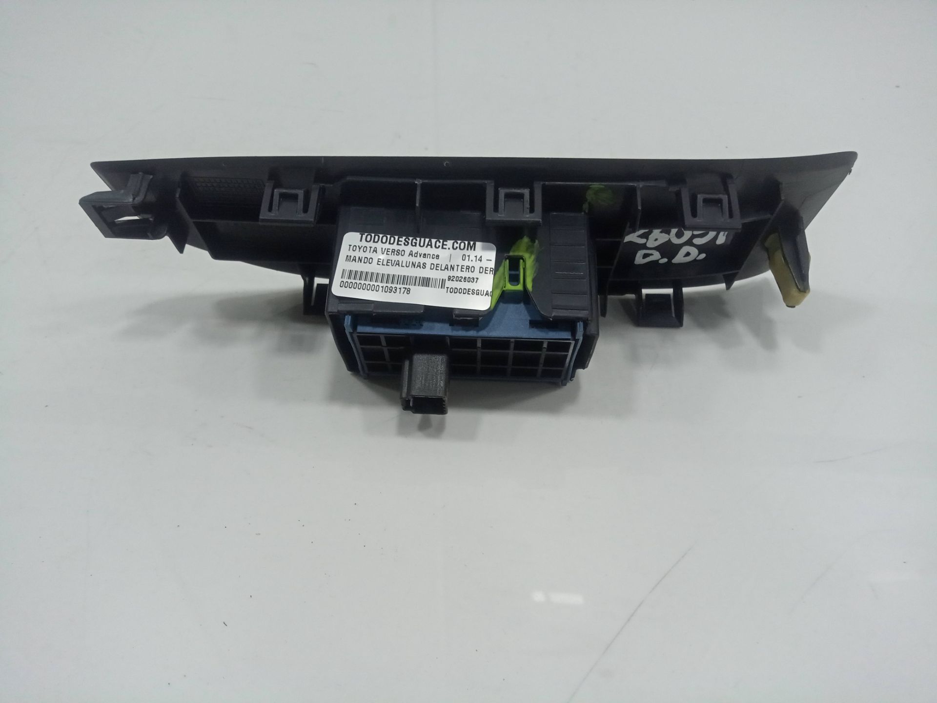 MANDO ELEVALUNAS DELANTERO DERECHO TOYOTA VERSO Advance