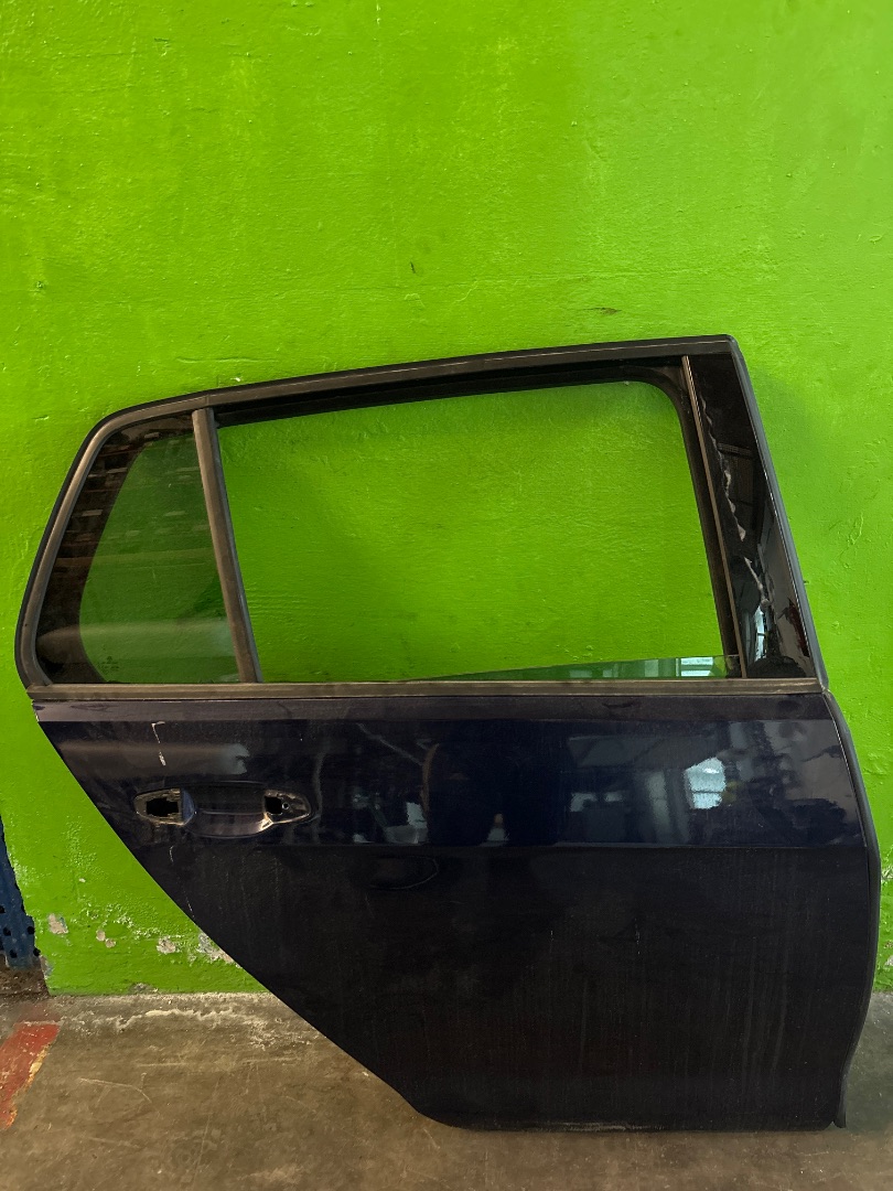 PUERTA TRASERA DERECHA VOLKSWAGEN GOLF VII SPORTSVAN Advance