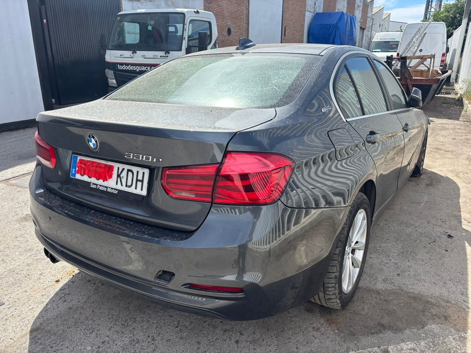 BMW SERIE 3 LIM. (F30) 330e Híbrido 185 kW (Motor 2,0 Ltr. - 135 kW)